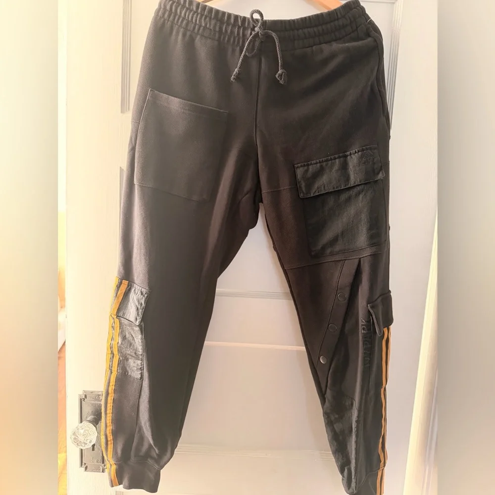 IVY PARK x Adidas track set size small - Picture 5 of 7